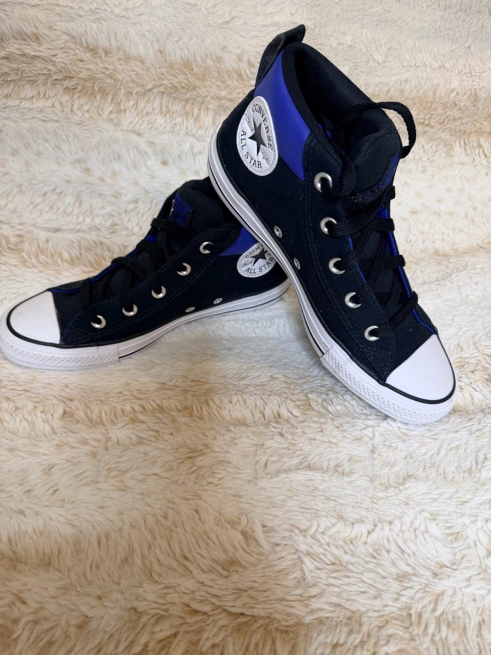 Converse adult High-Top Sneakers Black with Blue Accents in Cali all star Blue💙